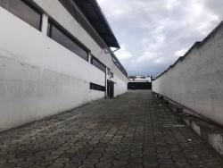 Bodega para Venta en Quito - 4