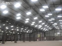 Se alquila bodega 2950m2 - Norte de Quito - En Complejo