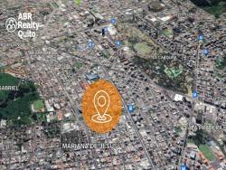 Venta propiedad esquinera 495m2 Norte de Quito Ideal proyec