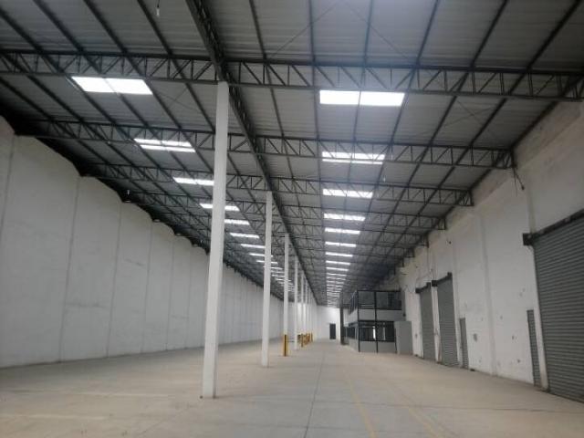 Bodega en alquiler 1500m²-Parque Industrial Vía Durán-Tambo
