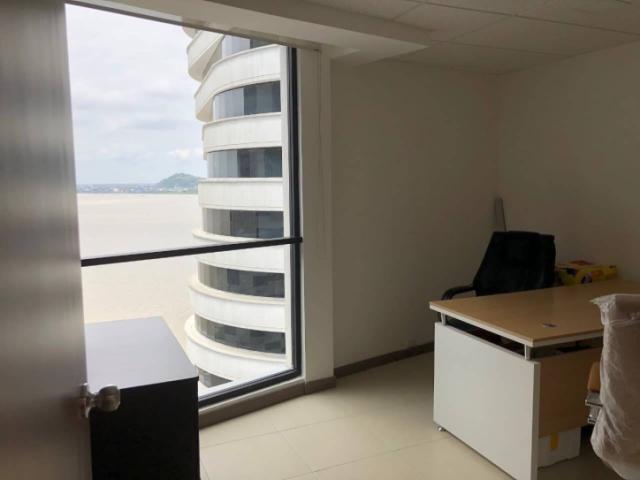 Oficinas para Venta en Guayaquil - 2