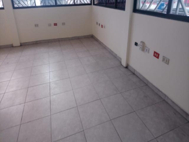 Piso Comercial para Alquiler en Guayaquil - 4