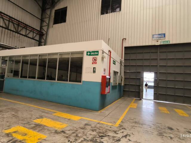 Alquiler bodega industrial 4400m2 - Vía a Daule - Guayaquil