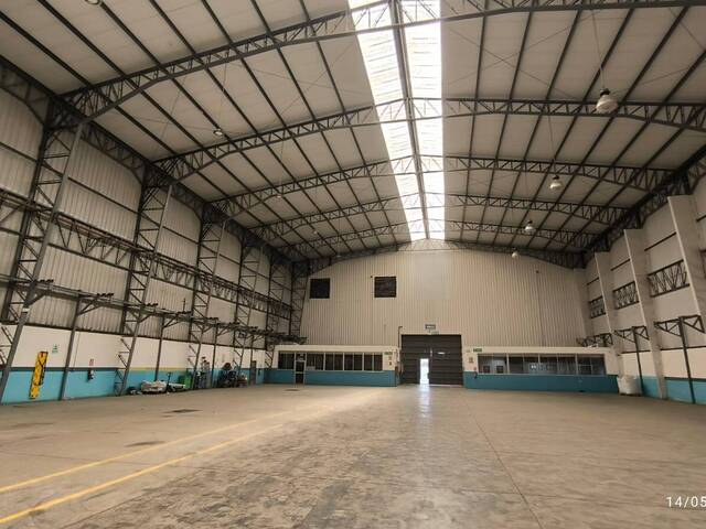 Alquiler bodega industrial 4400m2 - Vía a Daule - Guayaquil