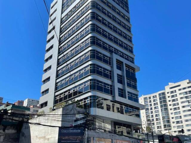 VENTA OFICINA EJECUTIVA 66m2- EDIFICIO CORPORATIVO - NORTE D