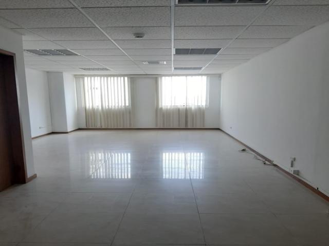 Oficina en venta 42m2 EdifTrade Building Sector Mall del