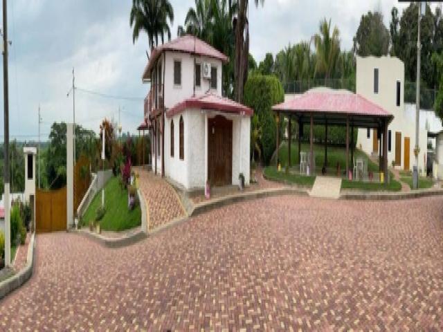 #4114 - Piso Comercial para Venta en Guayaquil - G