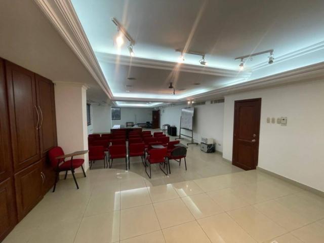 #4877 - Oficinas para Alquiler en Guayaquil - G