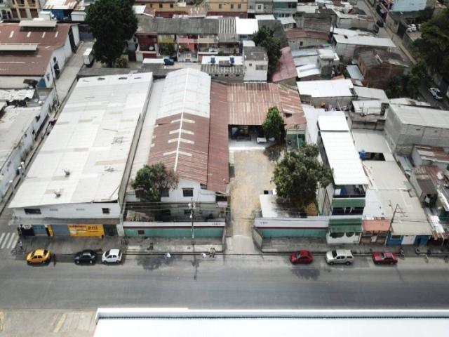 En alquiler/Venta Bodega independiente 1200m² con mezanine- 