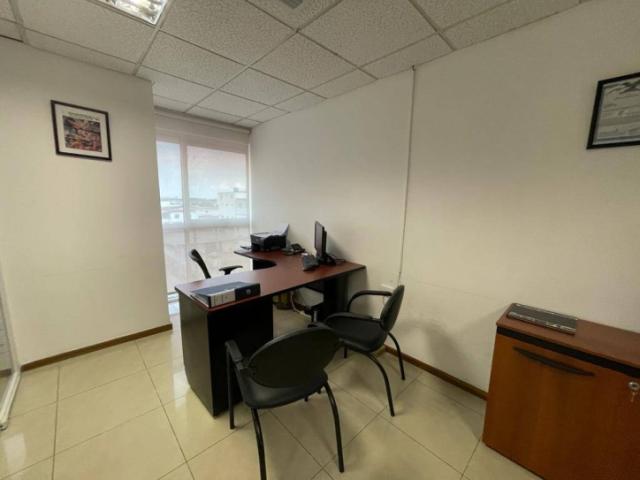 #5025 - Oficinas para Venta en Guayaquil - G