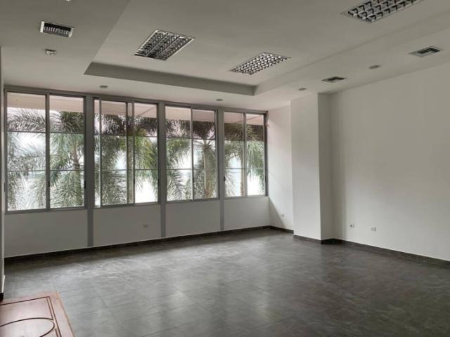 En AlquilerVenta Oficina 185m2- Vísta al Río- Puerto Santa