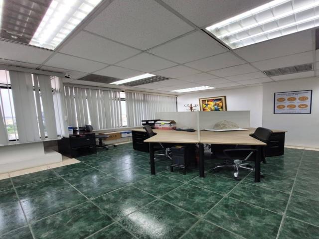 Oficina Alquiler/Venta 83.71m² - Edif. Torres del Norte, Ken