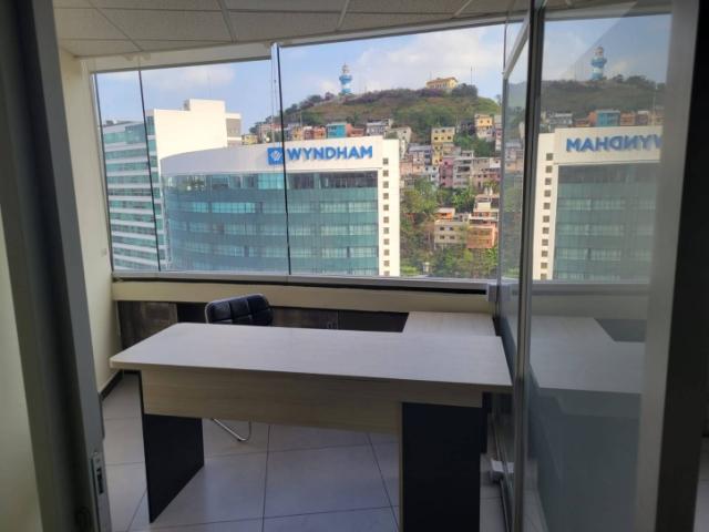 Oficina en alquiler 80m2, Con divisiones- Edif. The Point- P