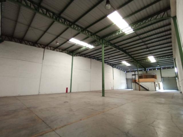 En alquiler Ofibodega 1455m2 -Dentro de Parque Industrial -
